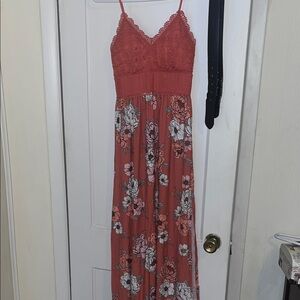 Floral Lace Maxi Dress